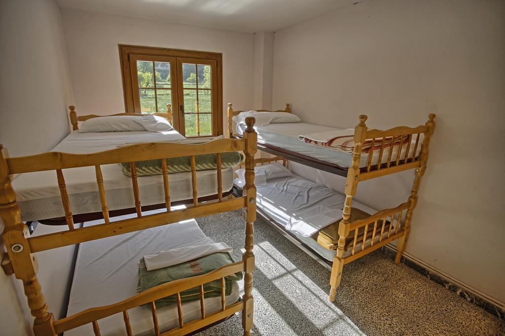 Albergue Velarta บียาโนวา ภายนอก รูปภาพ